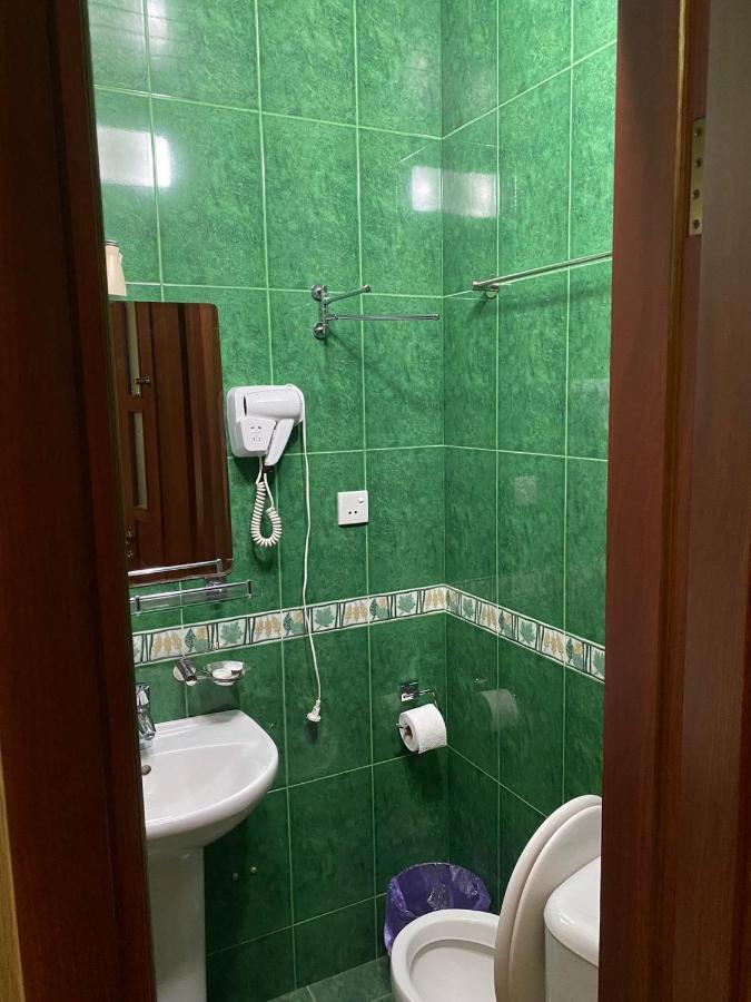 Hotel Pavo Тбилиси Екстериор снимка