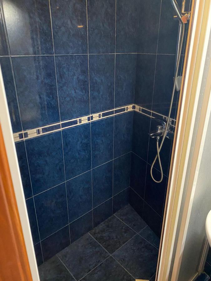 Hotel Pavo Тбилиси Екстериор снимка