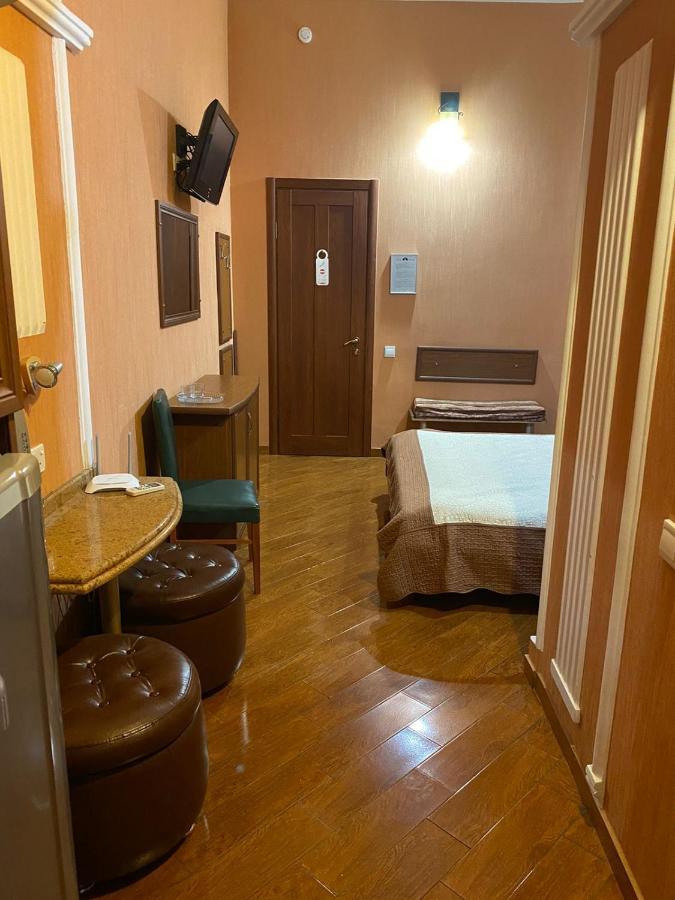 Hotel Pavo Тбилиси Екстериор снимка