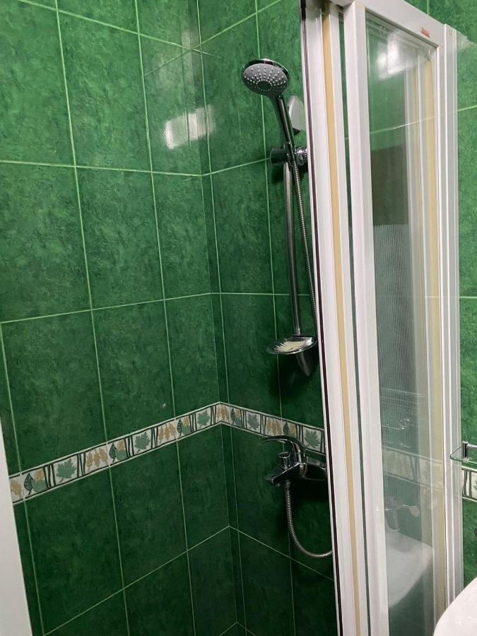 Hotel Pavo Тбилиси Екстериор снимка