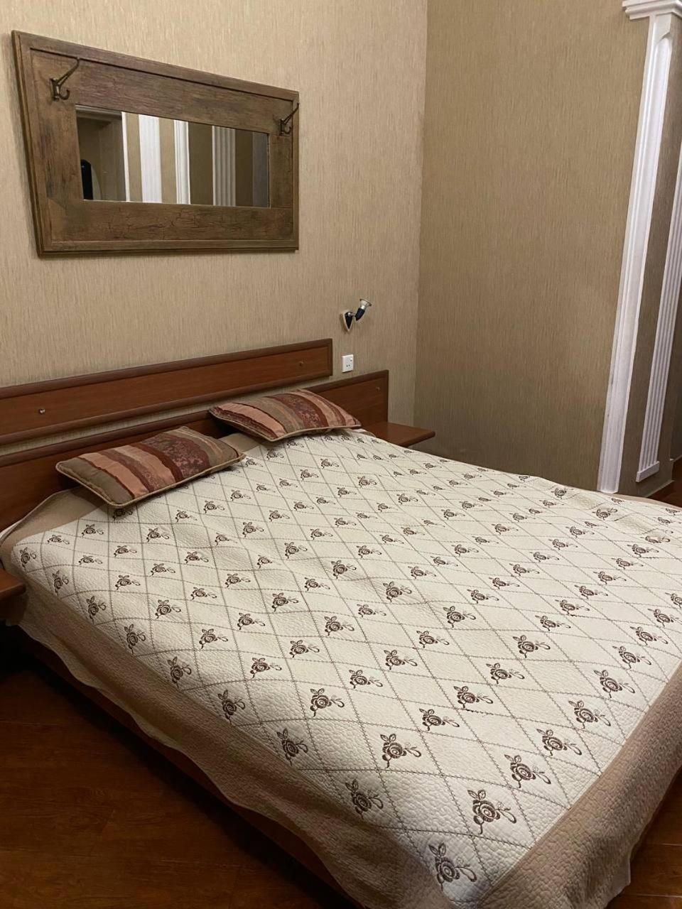 Hotel Pavo Тбилиси Екстериор снимка