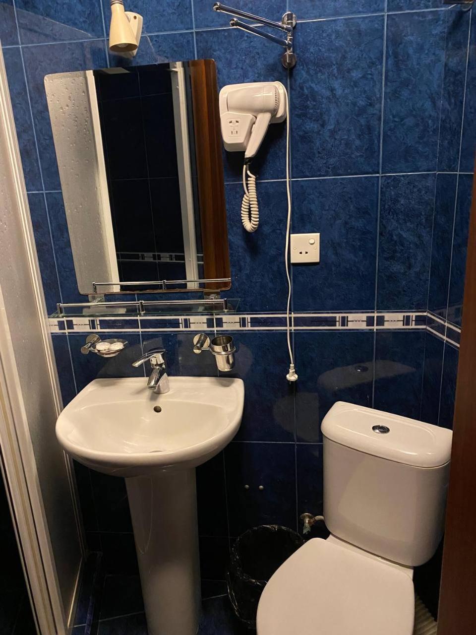 Hotel Pavo Тбилиси Екстериор снимка