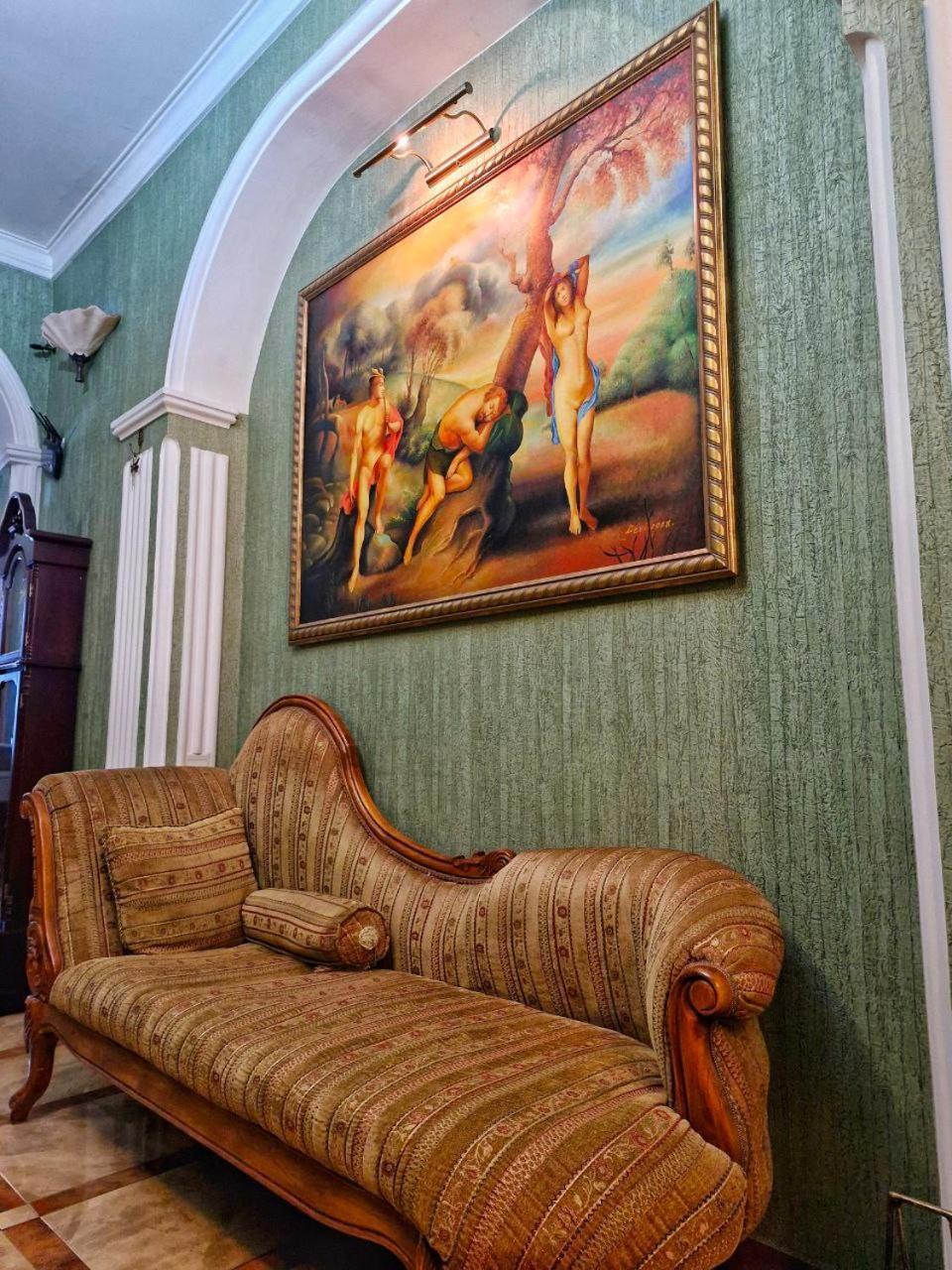 Hotel Pavo Тбилиси Екстериор снимка